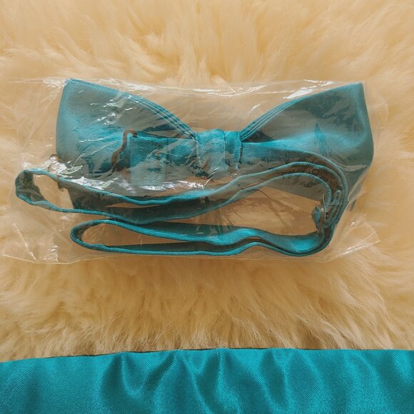 Mel Howard Teal Cummerbund & Bow Tie, One Size - Picture 2 of 7